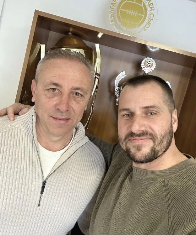 Илиан Илиев остава начело на Черно море