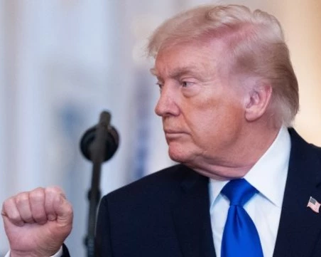 Дронове удариха американското посолство в Рияд, Тръмп се закани да отговорят на нападението