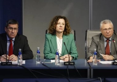 Кризисният щаб: Не можем да съдействаме на българи извън засегнатия регион