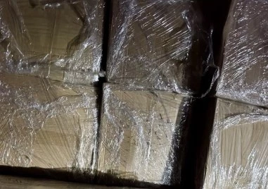 Спипаха близо килограм кокаин и четвърт тон канабис в София