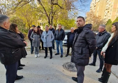 В ход е санирането и на блок на ул. „Генерал Радко Димитриев в „Източен