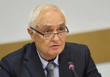 Министърът на отбраната Атанас Запрянов обяви спешен анализ на рисковете
