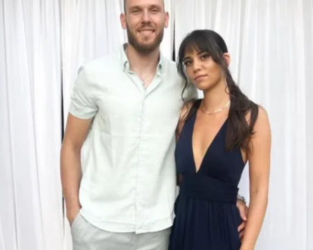 Бебе във волейболния Локомотив