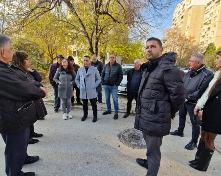 В ход е санирането и на блок на ул. „Генерал Радко Димитриев