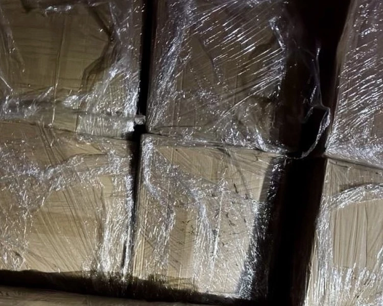 Спипаха близо килограм кокаин и четвърт тон канабис в София