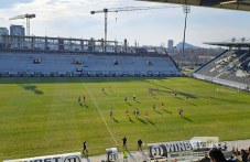 Локо записа една от най-големите си загуби на Лаута и допусна първо поражение за годината