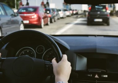 Затягат правилата за кандидат-шофьорите: Фиксират нощно кормуване, 2 години давност на курса