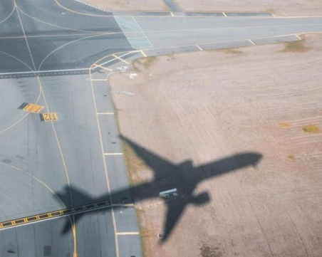 Австралия изпрати военни самолети заради блокирани граждани в Близкия изток