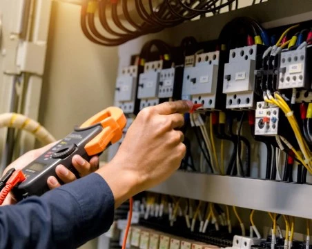 ЕВН: Няма начислени сметки за празен имот, клиентката е платила стари задължения