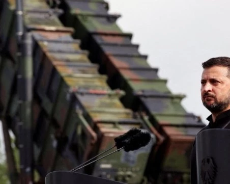 Зеленски: Тристранните мирни преговори са замразени