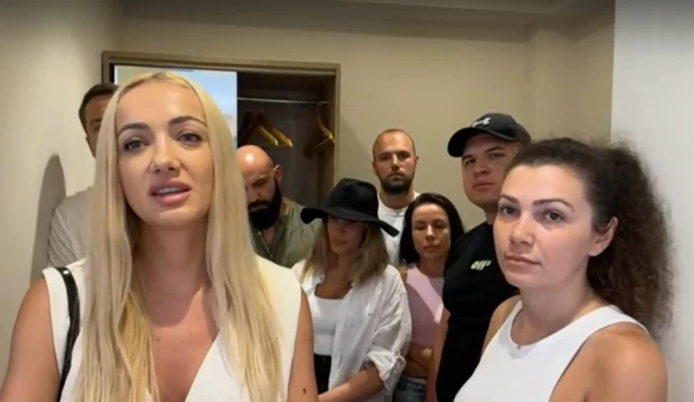 Българи вече шести ден са блокирани на Малдивите, настояват за съдействие от държавата