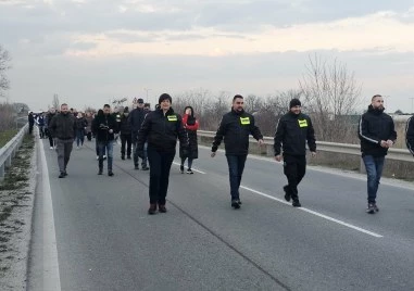 Диана Русинова: Полицията саботира протеста срещу Костадинов