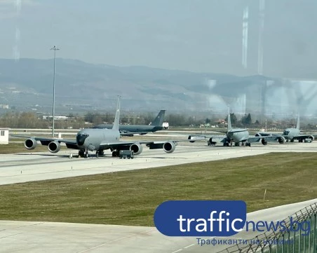 Андрей Гюров: Американските военни самолети са били разположени на летището ден преди встъпването на служебния кабинет