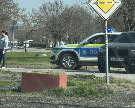 БМВ и Ауди се удариха в Тракия, линейка е на място