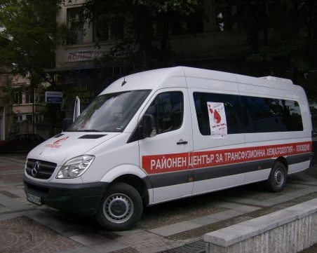 Десетки пловдивски ученици дариха кръв в помощ на нуждаещи се