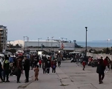 Израел заповяда на цели квартали в Бейрут да напуснат домовете си