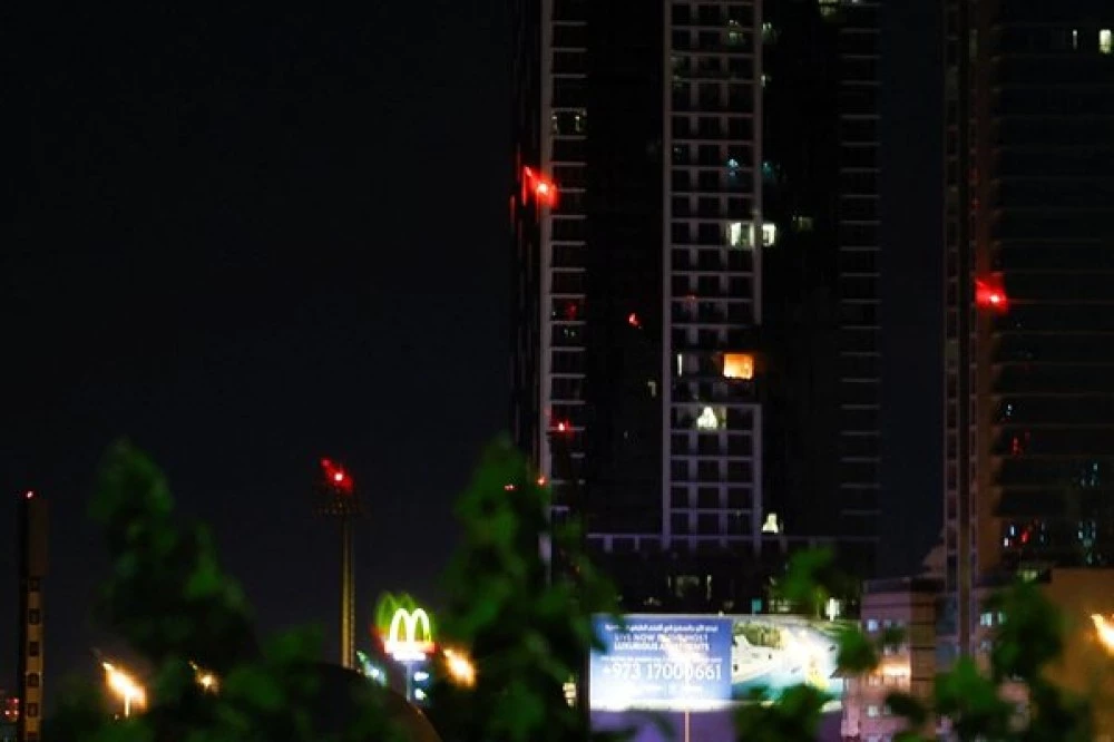 Иран порази хотел и жилищни блокове в Бахрейн