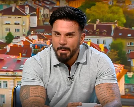 Благой Георгиев за евакуацията от Дубай: Чухме силен взрив и видяхме пламъци край един от хотелите