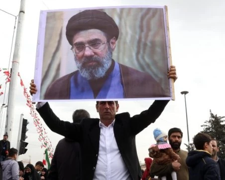 Обявиха името на новия върховен лидер на Иран