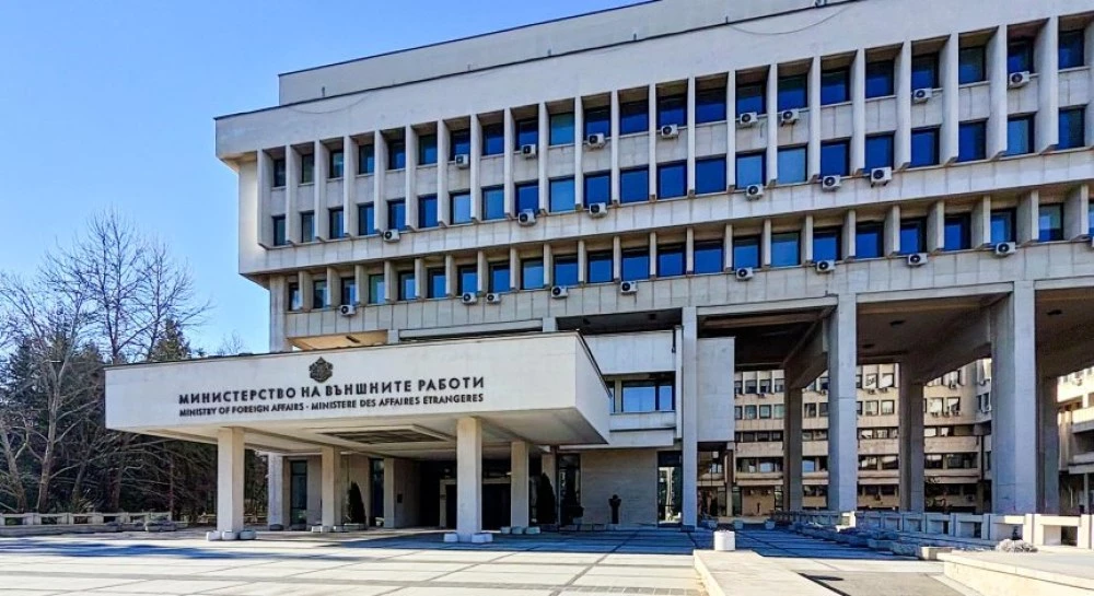 МВнР: Израел отваря въздушното си пространство с ограничение от 100 пътници