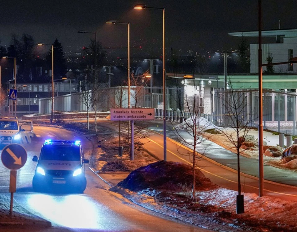 Осло за експлозията в американското посолство: Може да е терористичен акт