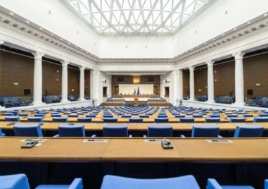 Депутатите трябва да приемат Закона за удължаване на бюджета