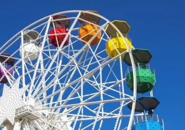 Най-големият лунапарк се завръща в Пловдив за Великден