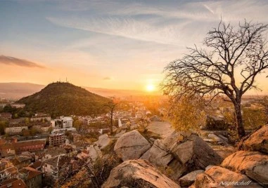 Слънчев вторник в Пловдив, температурите се покачват до 13°