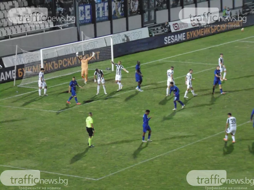 Вижте 11-те на Левски и Локо, нов в Левски започва от първата минута