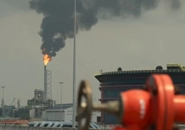 За пръв път от три години: Цената на суровия петрол премина границата от 100 долара за барел