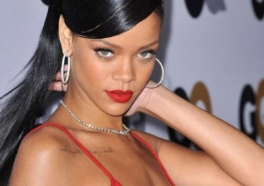 Жена стреля многократно срещу дома на Риана в Бевърли Хилс