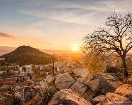 Слънчев вторник в Пловдив, температурите се покачват до 13°