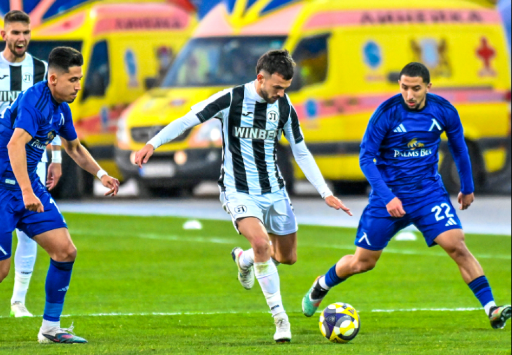 Локо беше много близо да препъне и Левски, но дузпа в края спаси 