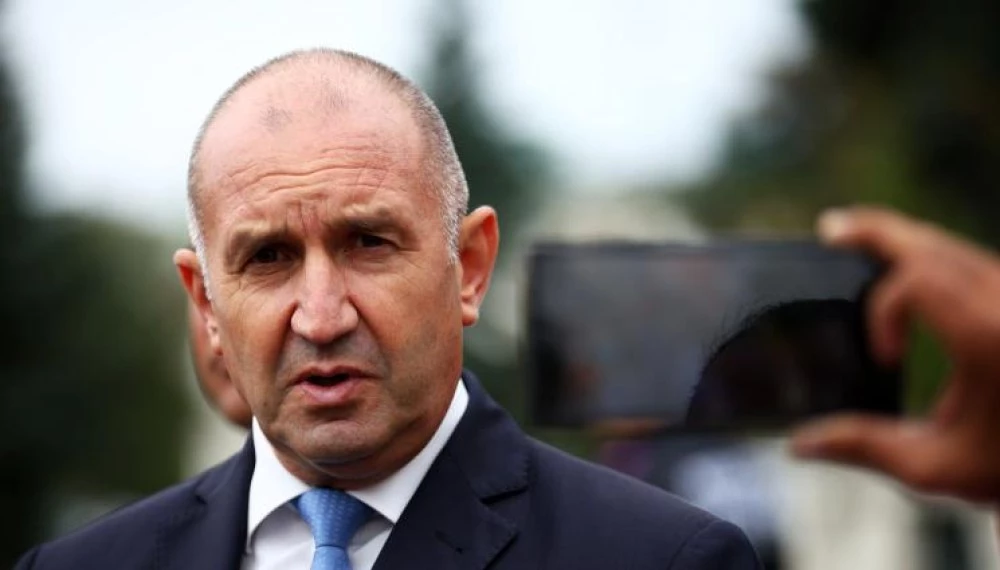 Мълчанието е злато или политическият „шпагат