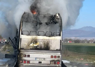 Автобус се запали на пътя Стара Загора-Казанлък