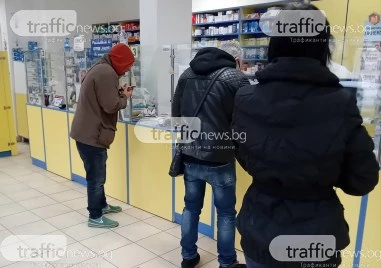 Пловдивчани пълнят аптеките за медикаменти за хрема и болки в гърлото
