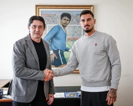 Официално: Левски подписа с нападател