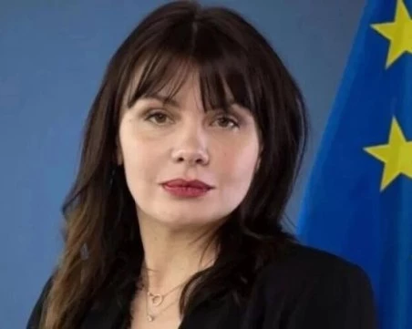 Теодора Георгиева: Колкото и пъти да повтарят една лъжа, тя няма да стане истина