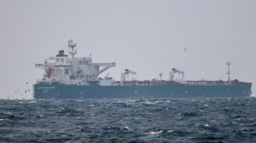 Военноморските сили на САЩ ескортираха петролен танкер през Ормузкия проток