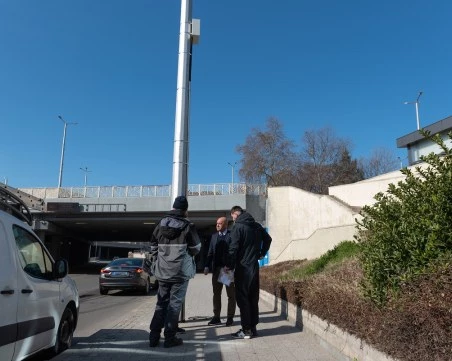 Монтират първата стационарна камера за скорост в Пловдив