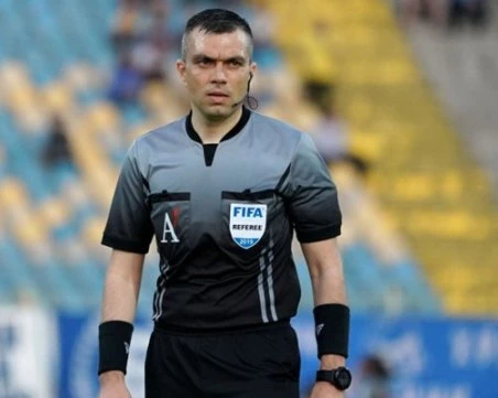 Сложиха Чинков и Великов да свирят мачовете на Локо и Ботев