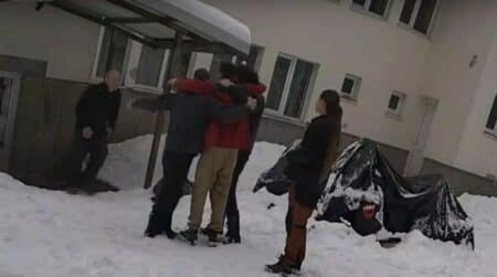 Прокуратурата: Няма данни за външна намеса при убийствата на Петрохан и Околчица