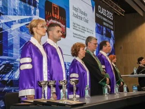 148 нови магистър-фармацевти получиха дипломите си от МУ-София