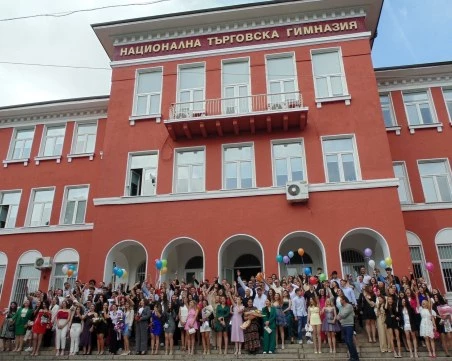 5516 абитуриенти от Пловдивска област се явяват на матури, английският води при втория ДЗИ