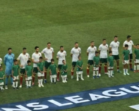 Националите по футбол ще играят на Колежа