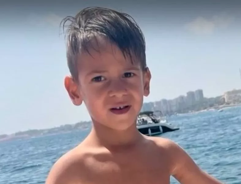 Още двама лекари ще отговарят за смъртта на малкия Ангел след зъболечение в Медикус алфа