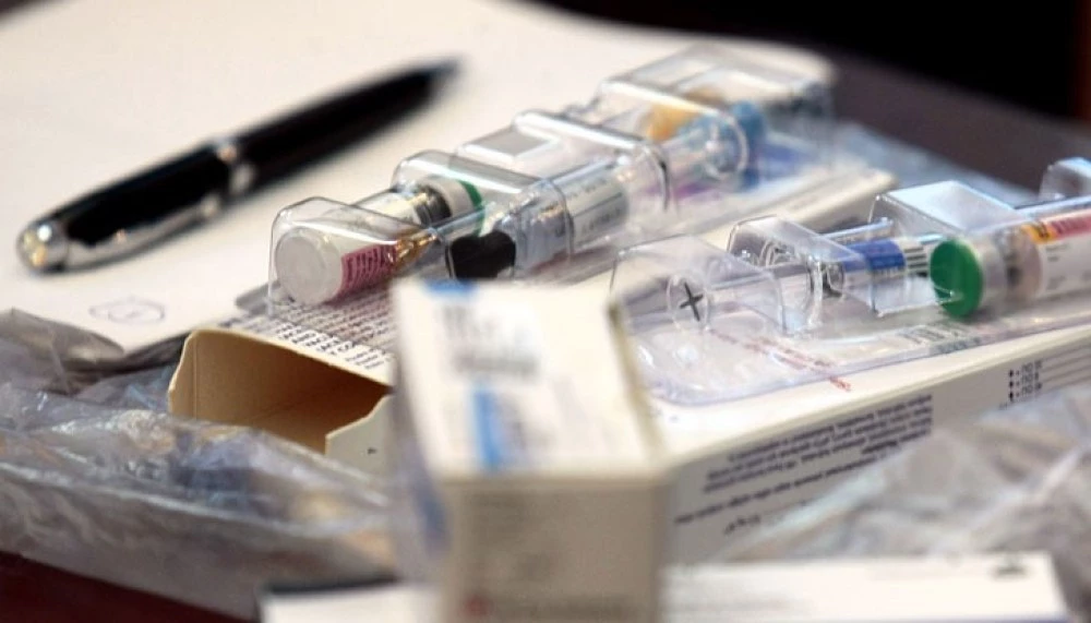 Глоба и съд за родители от Пловдив, отказали да ваксинират 6-годишното си дете