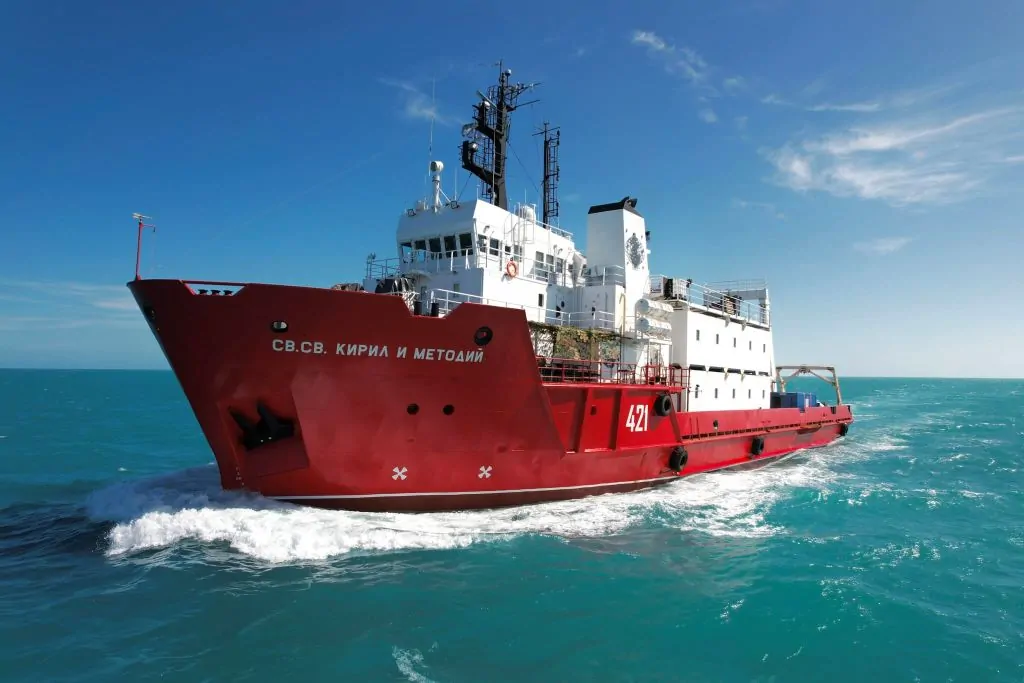 Последната група от 34-тата българска антарктическа експедиция се завръща у нас