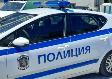 Задържаха жена в Раковски, опитала да поскупи с 20 евро полицаи