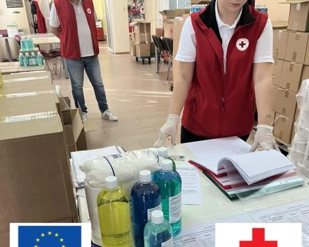 БЧК стартира раздаването на втория транш на пакетите с храни за нуждаещи се